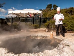 Boiling cooking pot